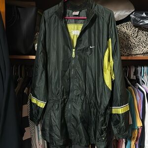 Women’s light weight Nike jacket. NWOT